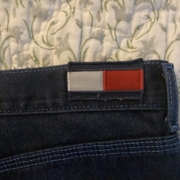 Vintage Tommy Hilfiger Belted Bell Canadian jeans size 30. Frayed bottom cuffs. - Picture 6 of 10